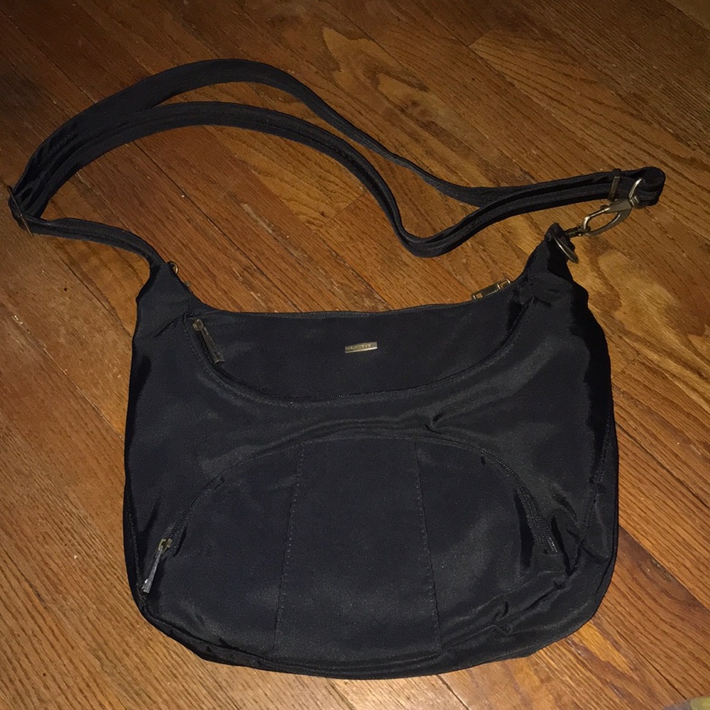 Travelon Black Crossbody Bag